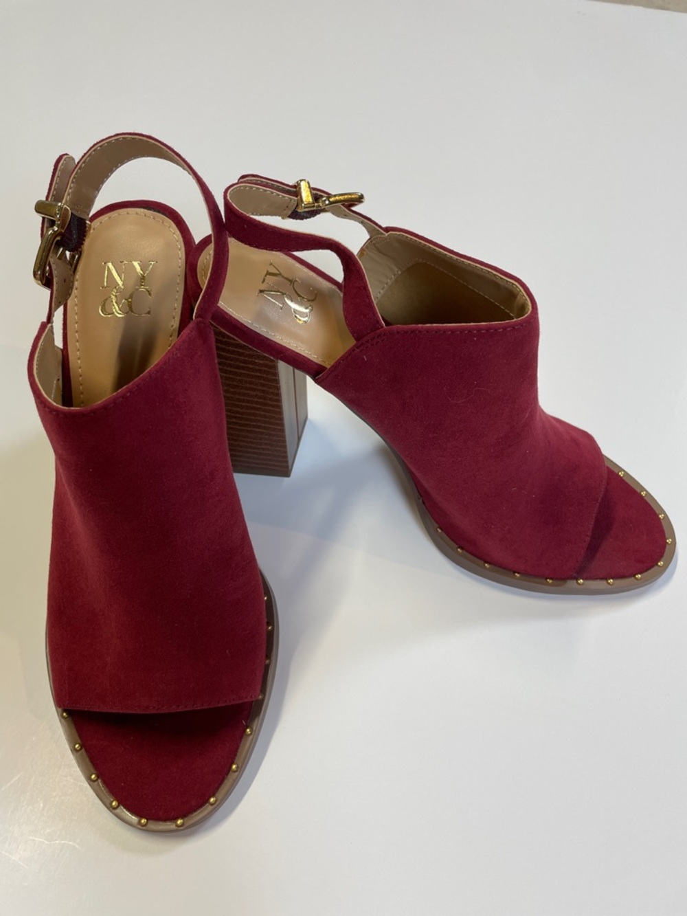 NY&C Burgundy Faux Suede Slingback Block Heel Sandals Womens Size 8 Heels